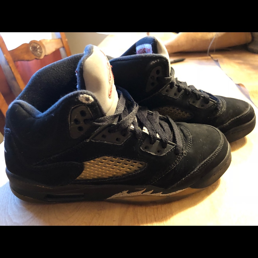 Boys Air Jordan size 5.5